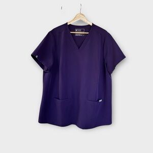 Figs Casma Three Pocket Scrub Top in Purple Jam, size 3XL